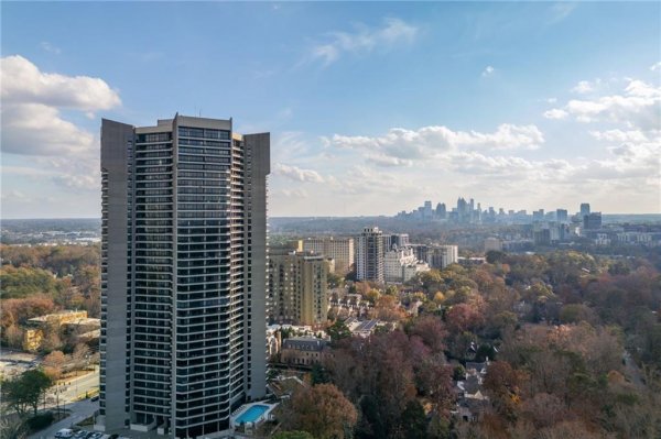 2660 Peachtree Rd #22E Atlanta, GA 30305