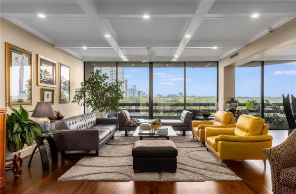 2660 Peachtree Rd #13F Atlanta, GA 30305