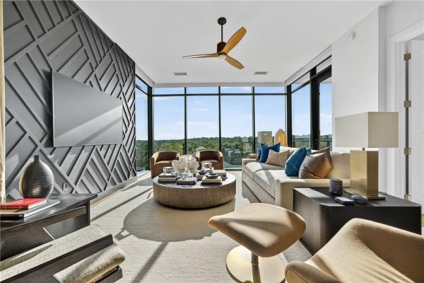 2520 Peachtree Rd #903 Atlanta, GA 30305