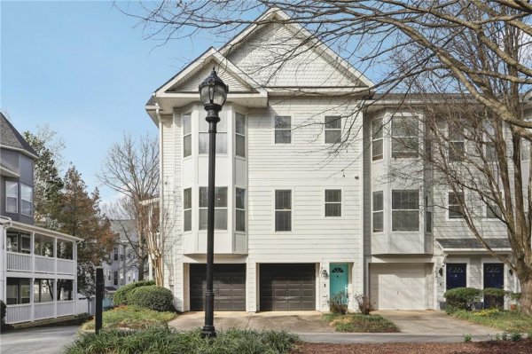 951 Glenwood Ave #701 Atlanta, GA 30316