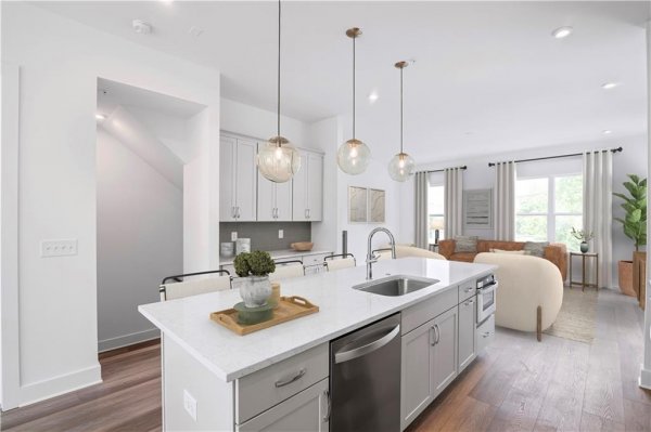 493 Harmony Ter Atlanta, GA 30309