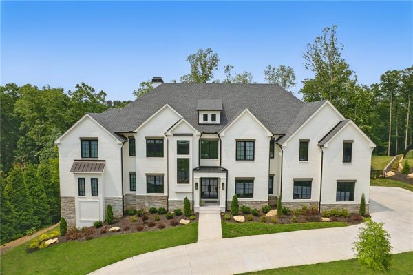 245 Traditions Dr Alpharetta, GA 30004 245 Traditions Dr Alpharetta, GA 30004