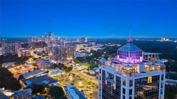 2828 Peachtree Rd #P 3300 Atlanta, GA 30305